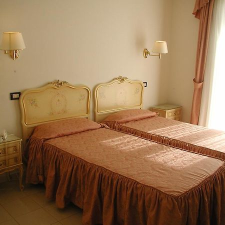 Hotel Royal Bosa Phòng bức ảnh