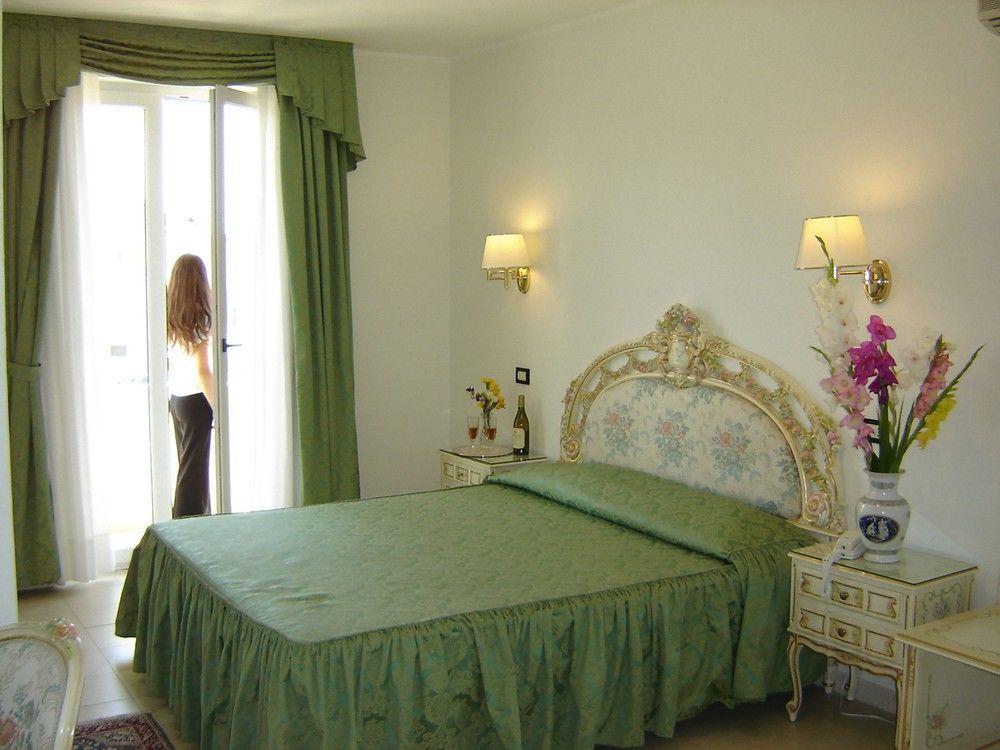 Hotel Royal Bosa Phòng bức ảnh